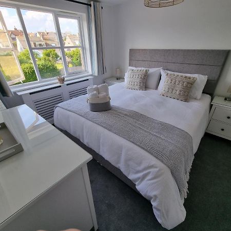 Hightide - 2 Bed With Parking, Balcony & Sea View. Apartment Swanage Bagian luar foto