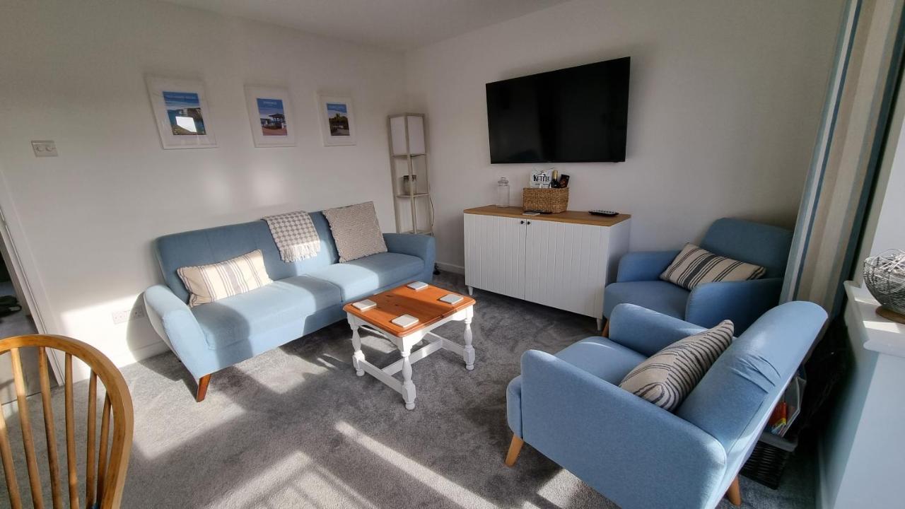 Hightide - 2 Bed With Parking, Balcony & Sea View. Apartment Swanage Bagian luar foto